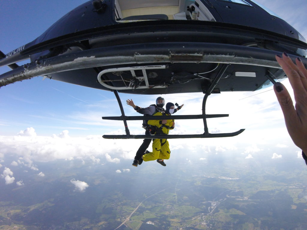 Skydive Spa x Heli-lift